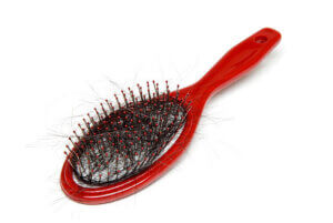 Photo d'une brosse à cheveux