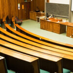 Photo d'une salle de cours dans une université